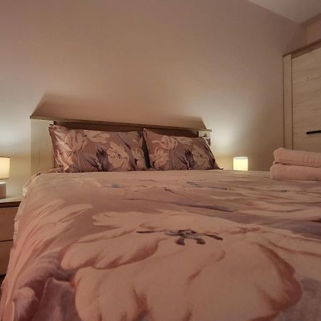 Apartament C&L Brasov Bagian luar foto