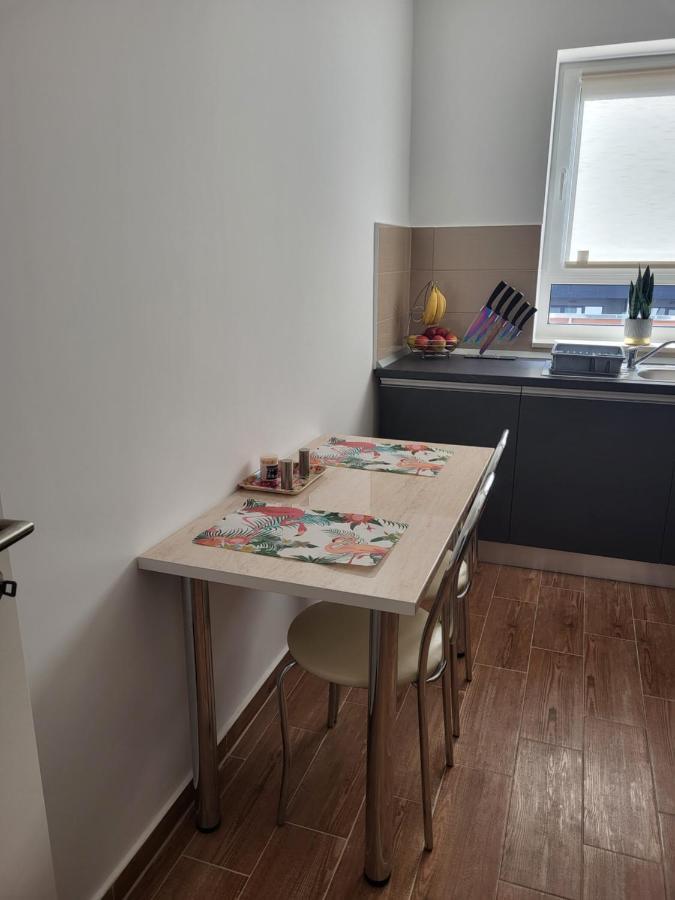 Apartament C&L Brasov Bagian luar foto